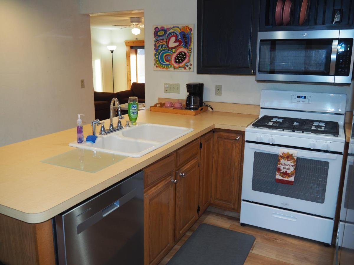 Bayside Cottage - Remodeled And Great Location! Frankfort Exterior photo